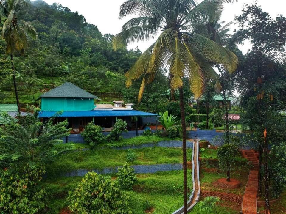 สโตน ฮิลล์ Hotel Kannur ภายนอก รูปภาพ