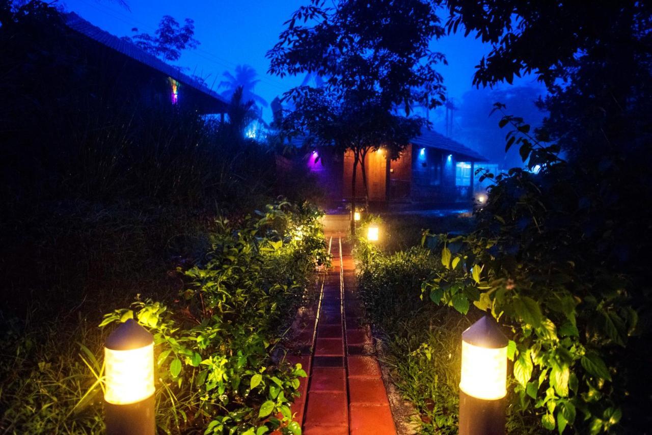 สโตน ฮิลล์ Hotel Kannur ภายนอก รูปภาพ