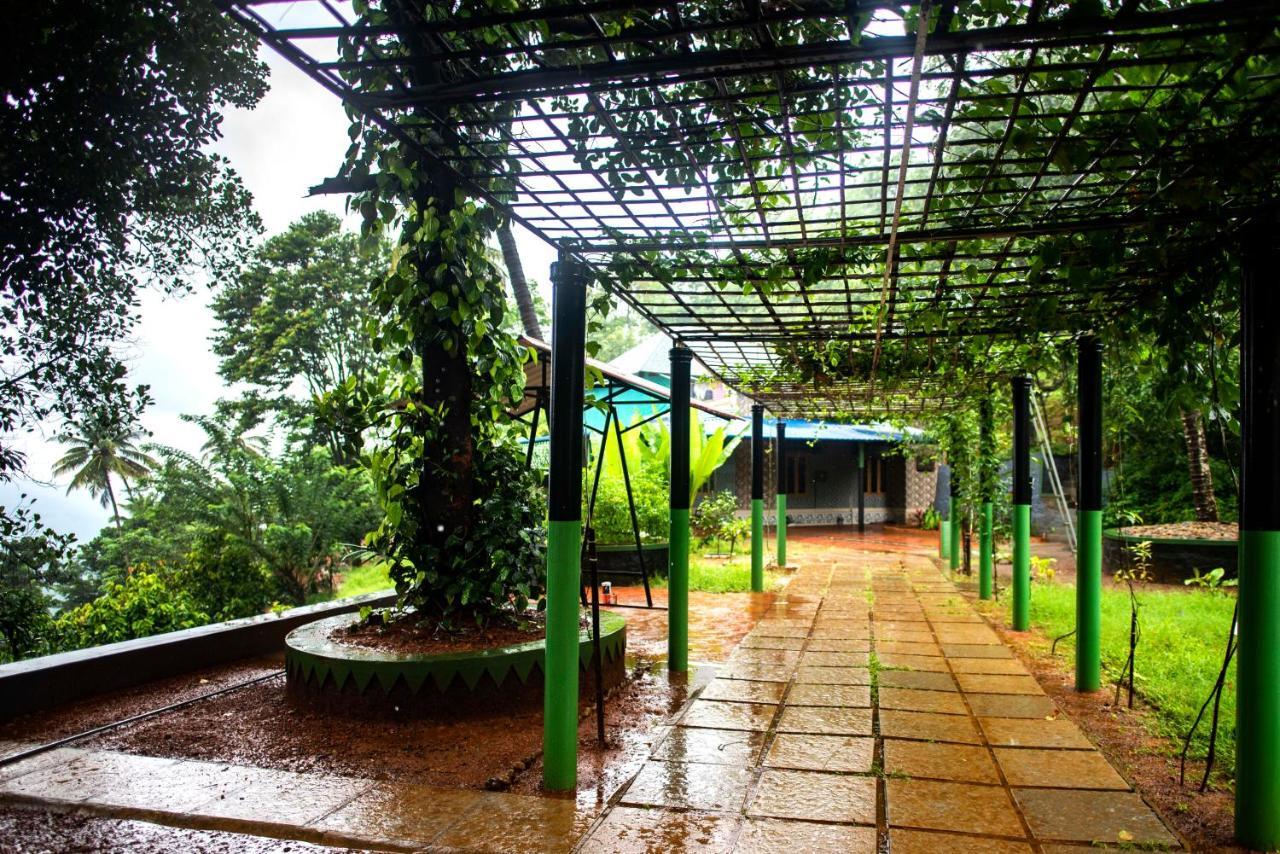 สโตน ฮิลล์ Hotel Kannur ภายนอก รูปภาพ
