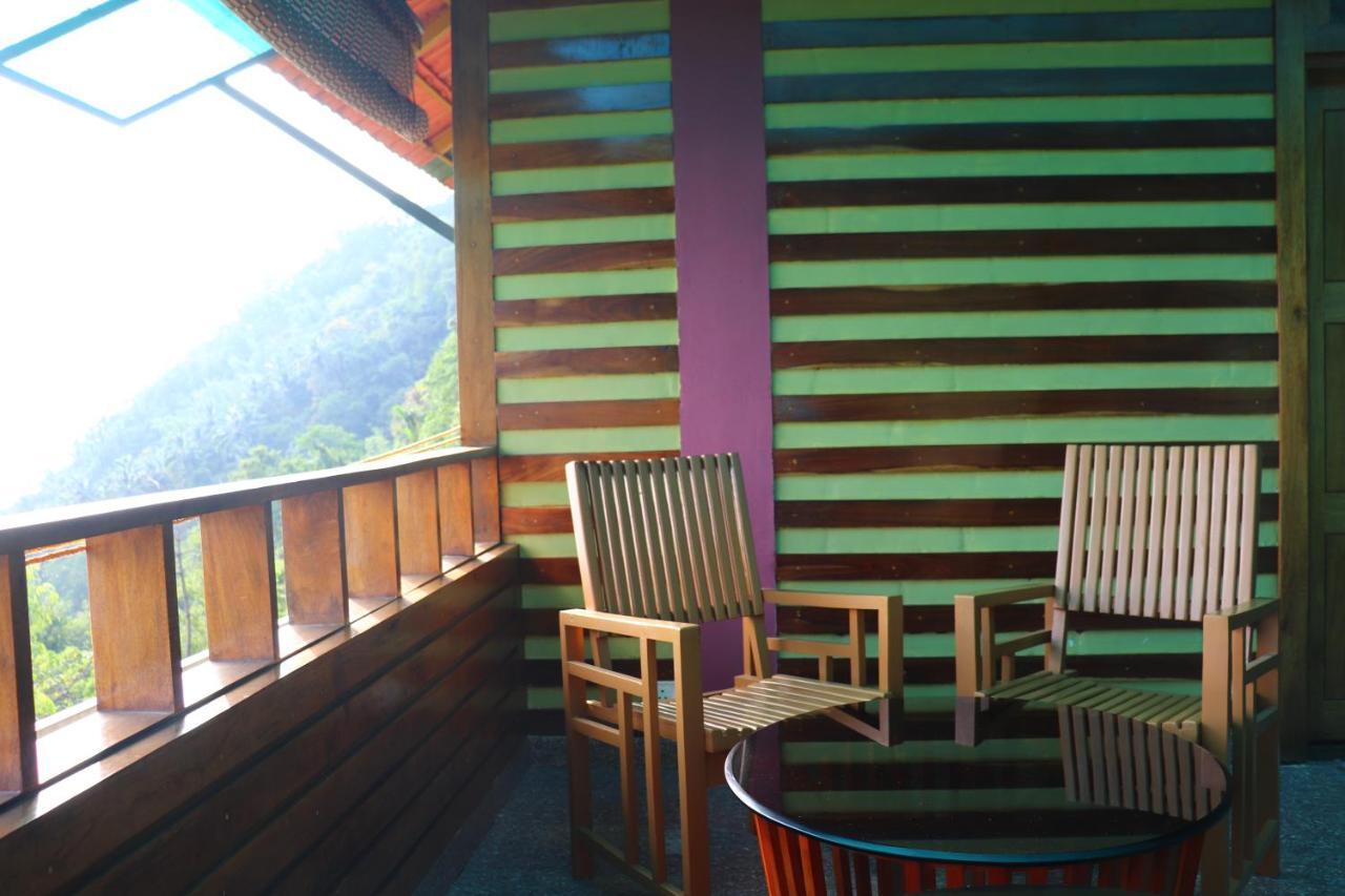 สโตน ฮิลล์ Hotel Kannur ภายนอก รูปภาพ