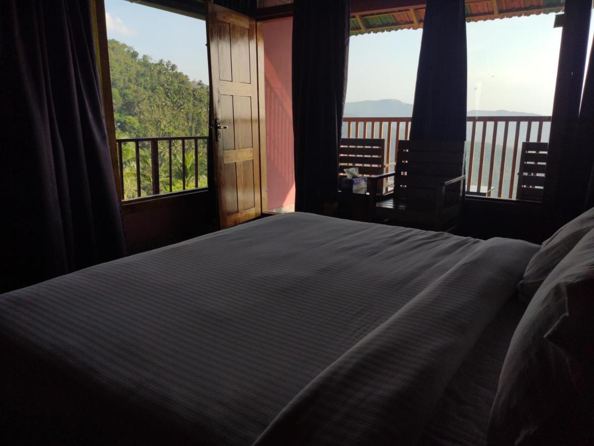 สโตน ฮิลล์ Hotel Kannur ภายนอก รูปภาพ