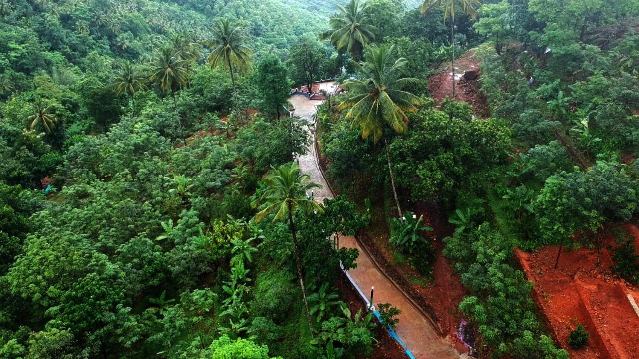 สโตน ฮิลล์ Hotel Kannur ภายนอก รูปภาพ