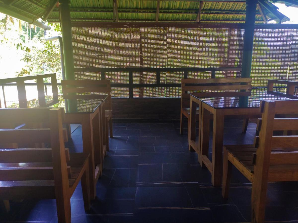 สโตน ฮิลล์ Hotel Kannur ภายนอก รูปภาพ
