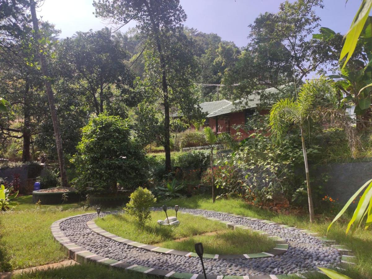 สโตน ฮิลล์ Hotel Kannur ภายนอก รูปภาพ