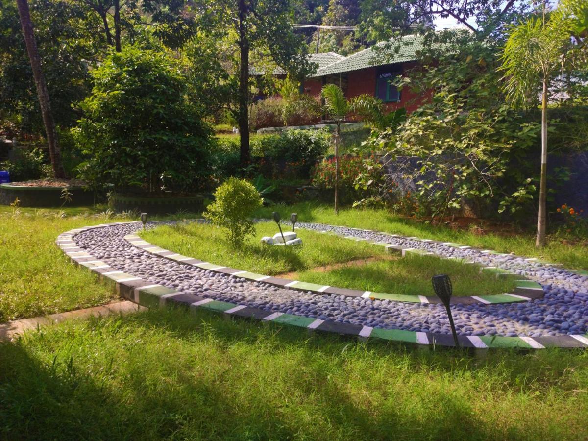 สโตน ฮิลล์ Hotel Kannur ภายนอก รูปภาพ