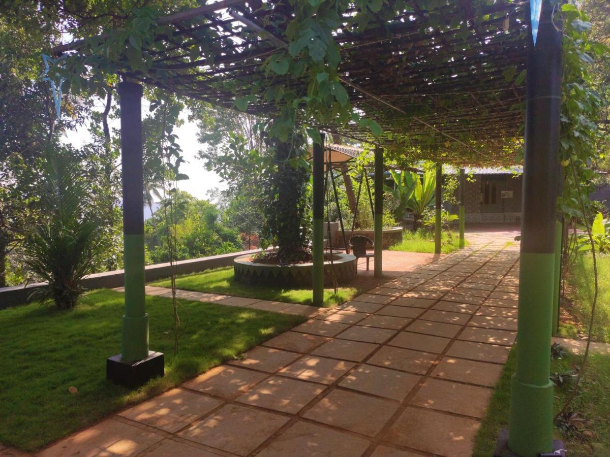 สโตน ฮิลล์ Hotel Kannur ภายนอก รูปภาพ