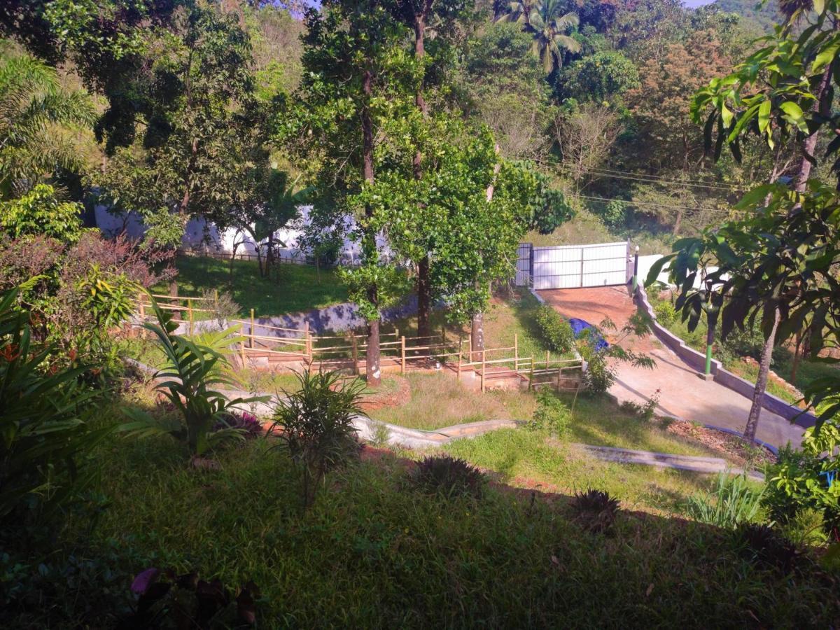 สโตน ฮิลล์ Hotel Kannur ภายนอก รูปภาพ