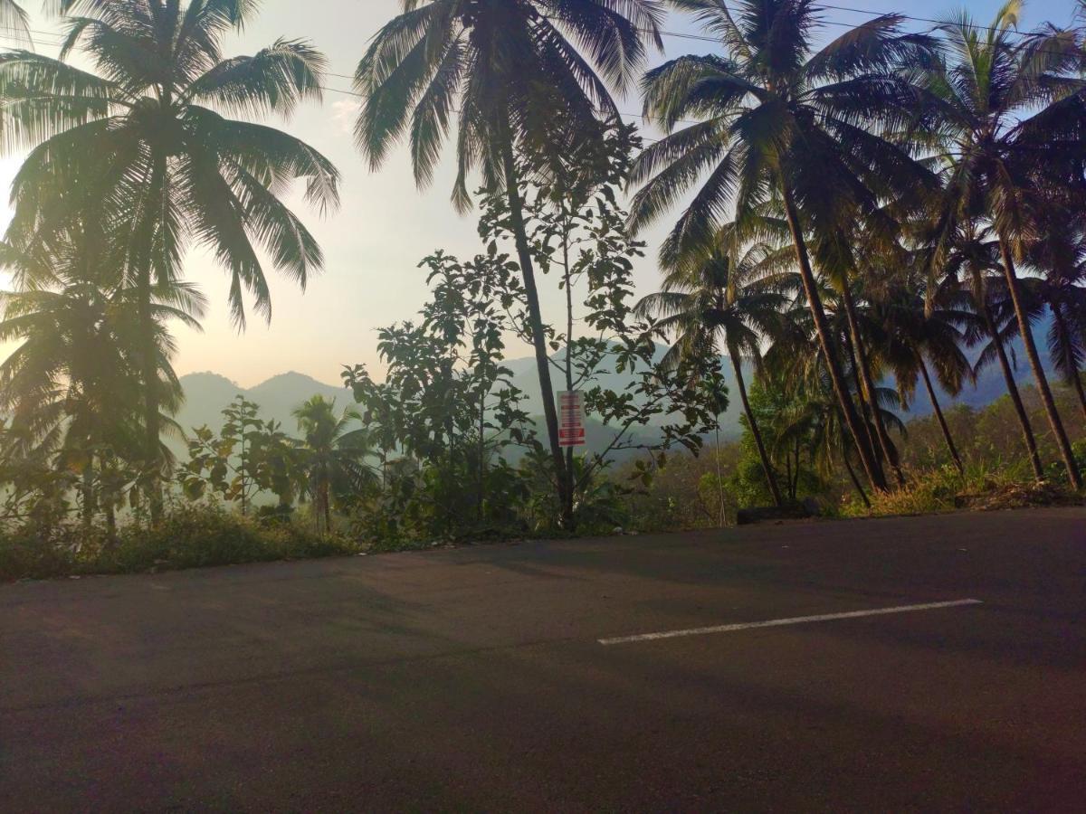สโตน ฮิลล์ Hotel Kannur ภายนอก รูปภาพ