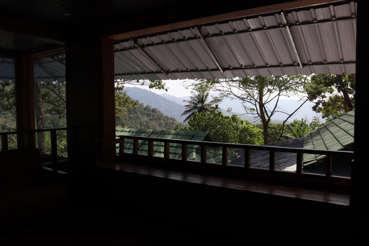 สโตน ฮิลล์ Hotel Kannur ภายนอก รูปภาพ