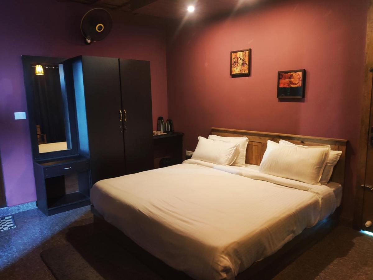 สโตน ฮิลล์ Hotel Kannur ภายนอก รูปภาพ