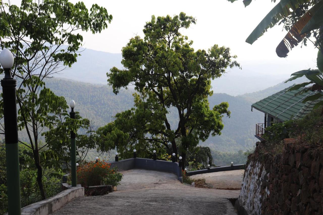สโตน ฮิลล์ Hotel Kannur ภายนอก รูปภาพ