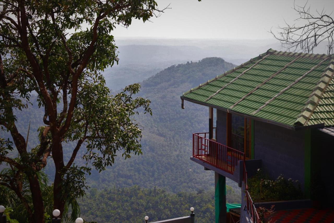 สโตน ฮิลล์ Hotel Kannur ภายนอก รูปภาพ